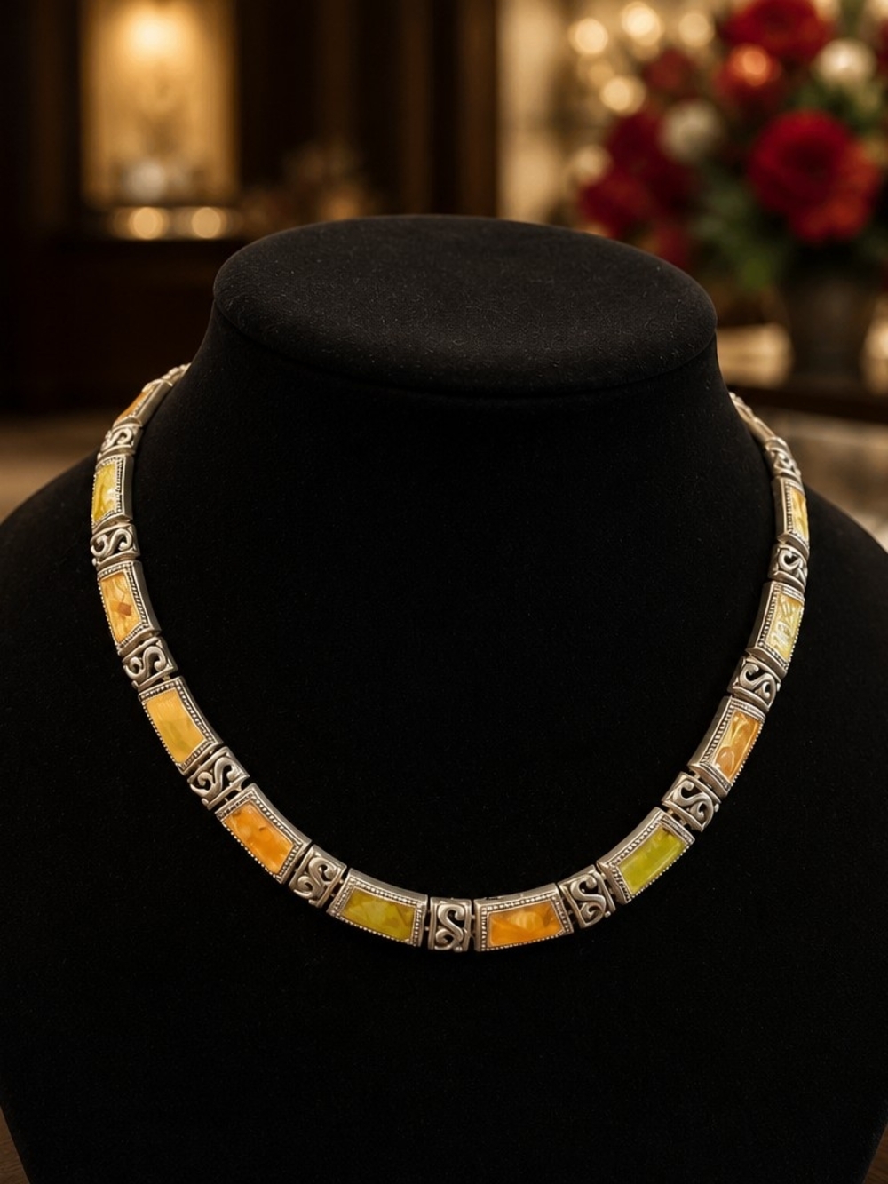 Silver Tone Yellow Amber Link Necklace Magnetic Closure #21